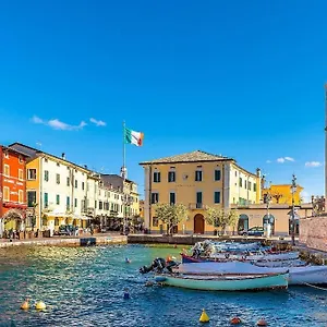 Deluxe Residencefull Relax , Lazise Italia